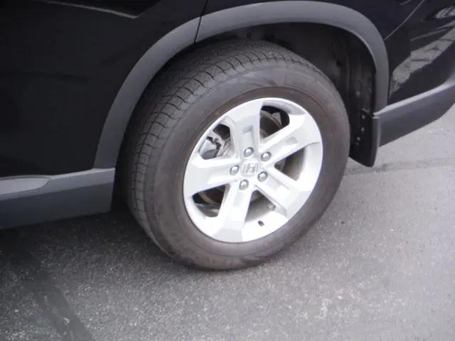 2023 Honda Pilot AWD LX
