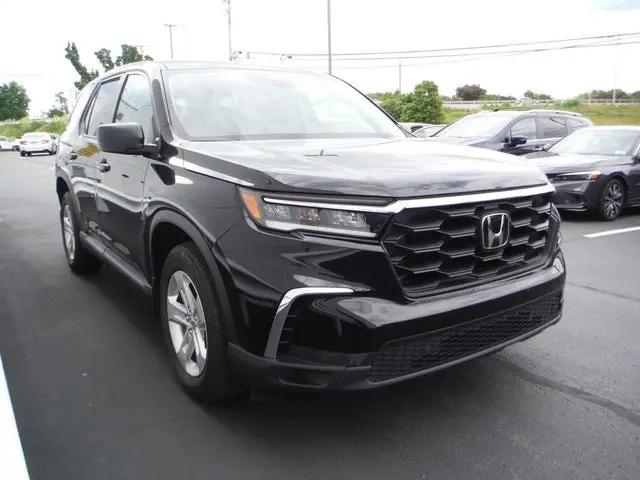 2023 Honda Pilot AWD LX