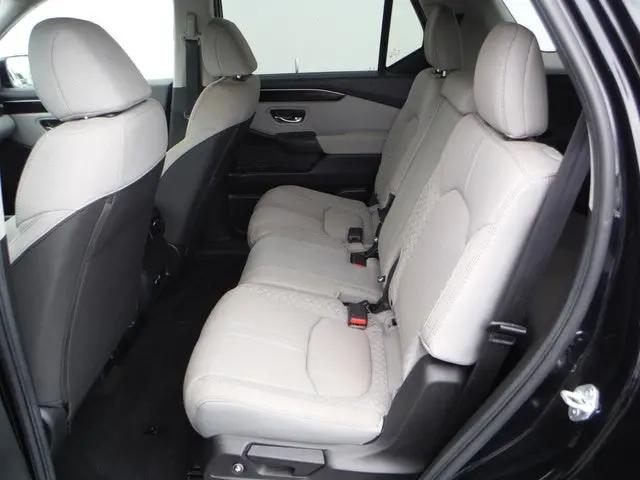 2023 Honda Pilot AWD LX