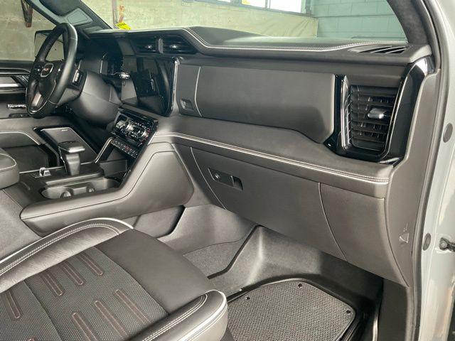 2024 GMC Sierra 1500 4WD Crew Cab Short Box AT4X