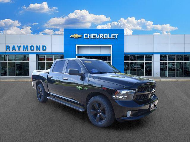 2017 Ram 1500 Express Crew Cab 4x4 5'7" Box for sale in Antioch, IL