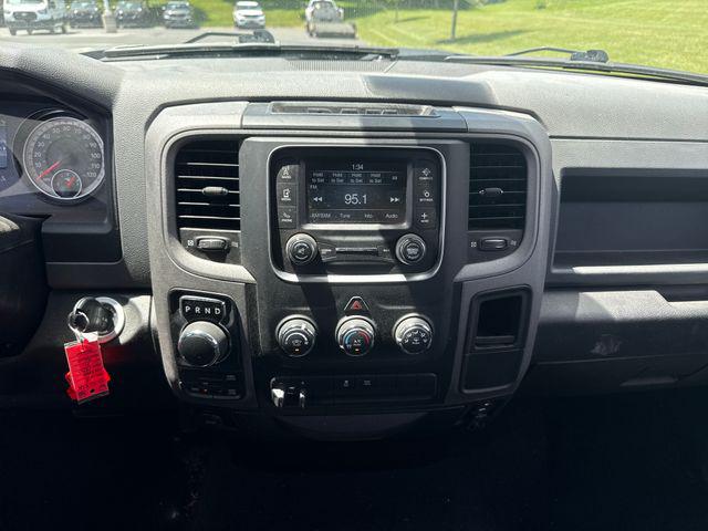 2018 Ram 1500 Express Quad Cab 4x4 6'4" Box