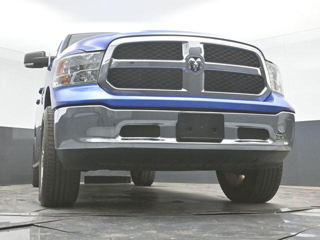 2019 Ram 1500 Classic SLT Crew Cab 4x4 5'7" Box