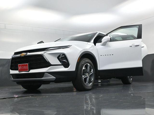 2025 Chevrolet Blazer AWD 2LT