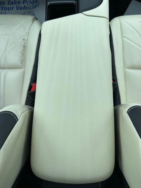 2022 Lexus ES 300h Luxury
