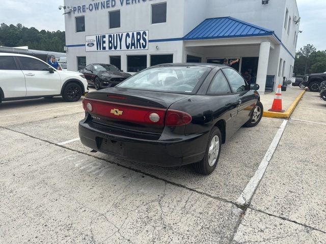 2004 Chevrolet Cavalier Base