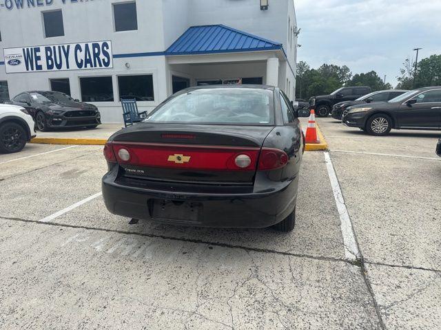 2004 Chevrolet Cavalier Base