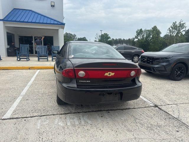 2004 Chevrolet Cavalier Base