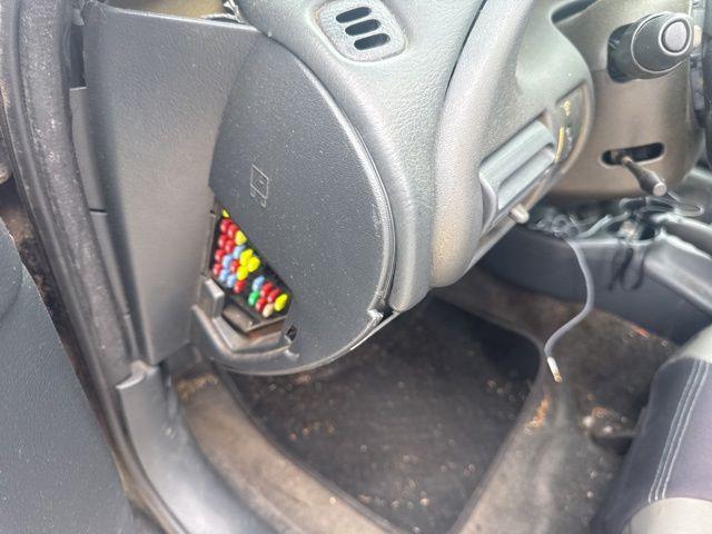 2004 Chevrolet Cavalier Base