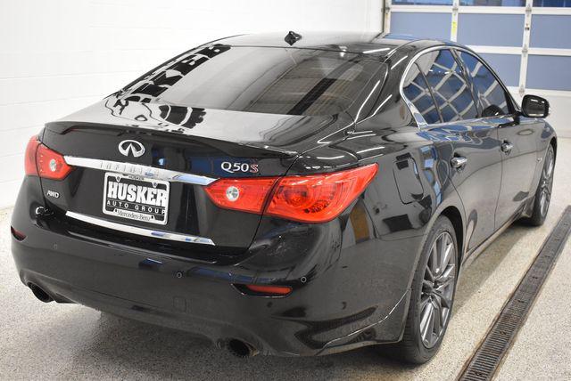 2017 INFINITI Q50 3.0t Red Sport 400