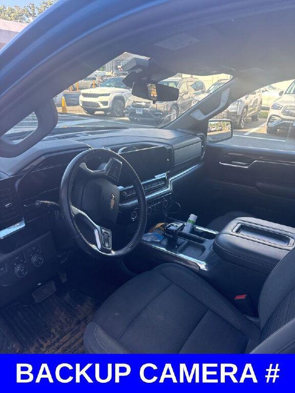 2022 Chevrolet Silverado 1500 4WD Crew Cab Standard Bed LT