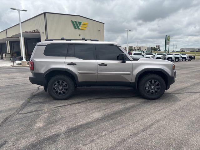 2025 Toyota Land Cruiser 4WD (GS)