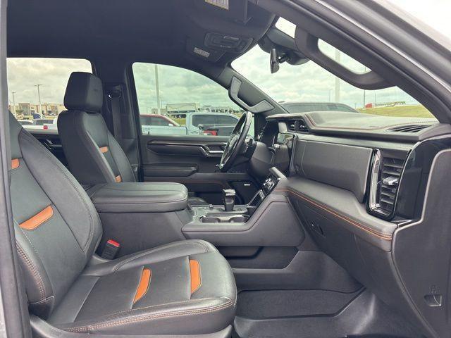 2023 GMC Sierra 1500 4WD Crew Cab Short Box AT4