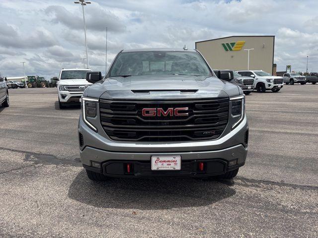 2023 GMC Sierra 1500 4WD Crew Cab Short Box AT4