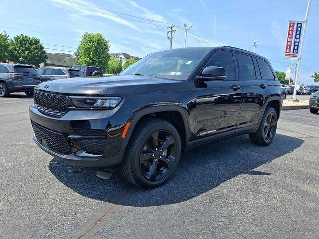 2023 Jeep Grand Cherokee Altitude X 4x4 2023 Jeep Grand Cherokee Altitude X 4x4