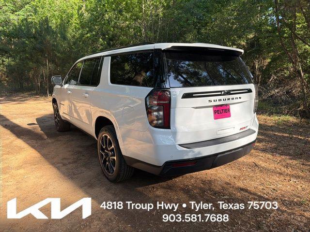 2023 Chevrolet Suburban 2WD RST
