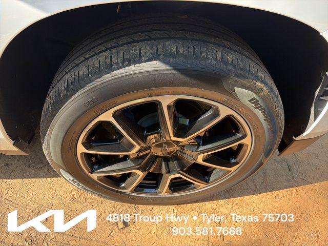 2023 Chevrolet Suburban 2WD RST
