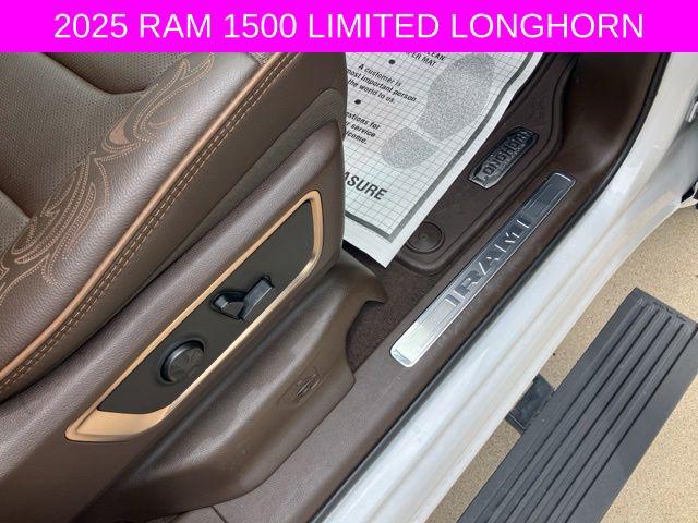 2025 Ram 1500 Limited Longhorn Crew Cab 4x4 5'7" Box
