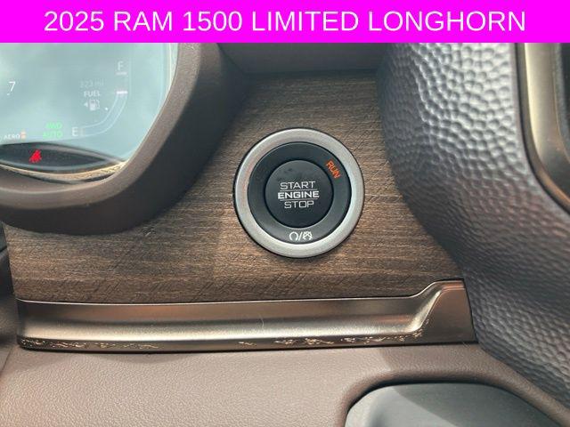 2025 Ram 1500 Limited Longhorn Crew Cab 4x4 5'7" Box