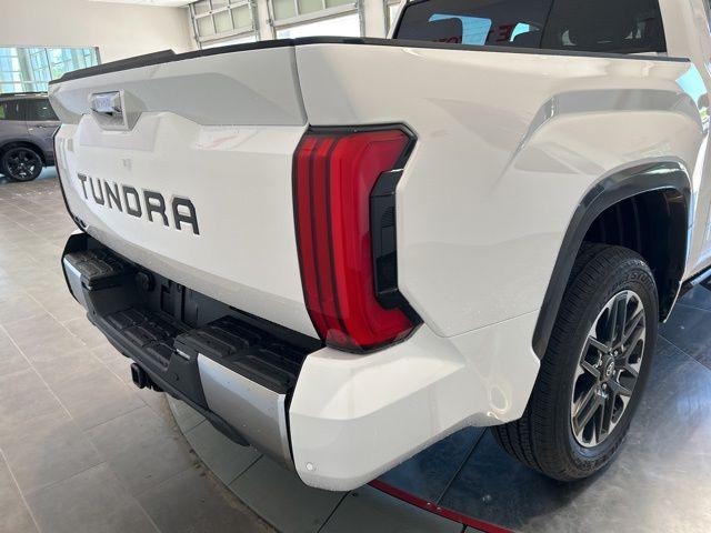 2026 Toyota Tundra Limited CrewMax 5.5' Bed