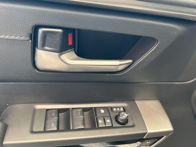2026 Toyota Tundra Limited CrewMax 5.5' Bed