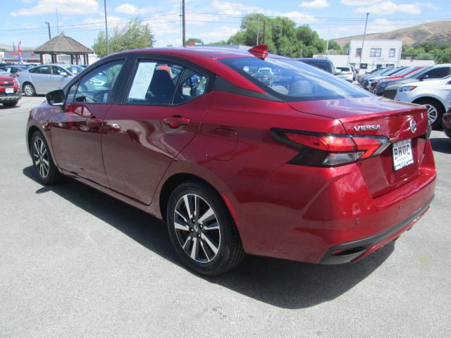 2021 Nissan Versa SV Xtronic CVT