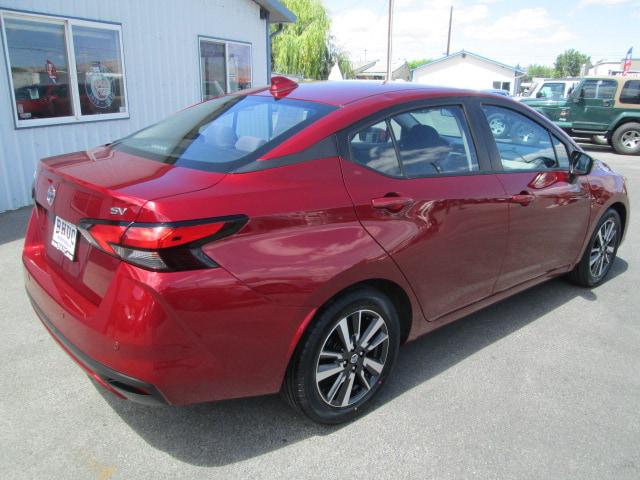 2021 Nissan Versa SV Xtronic CVT