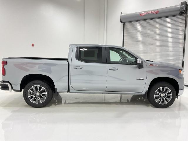 2026 Chevrolet Silverado 1500 4WD Crew Cab Standard Bed LT