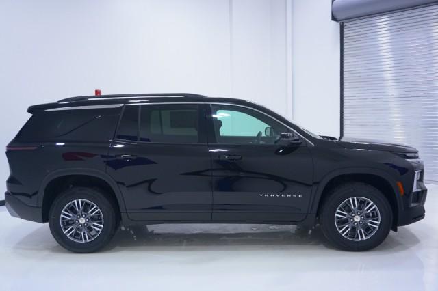 2026 Chevrolet Traverse FWD LT