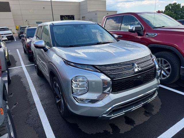 2022 Mitsubishi Outlander SE