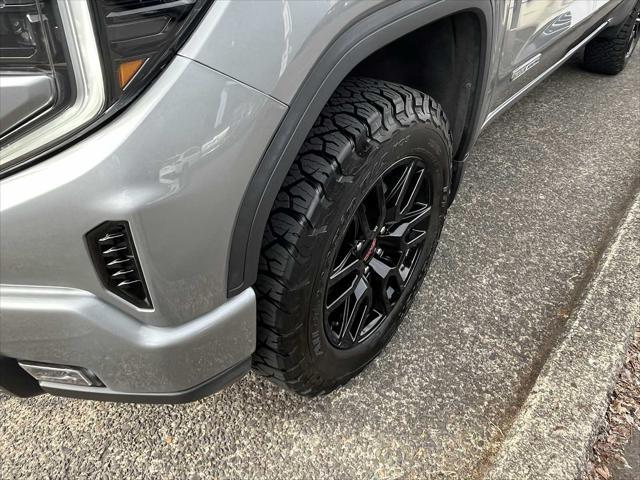 2023 GMC Sierra 1500 4WD Crew Cab Short Box Elevation with 3SB