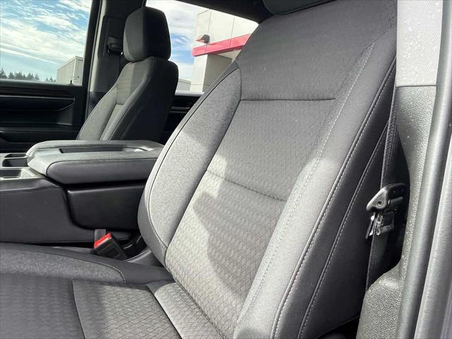 2023 GMC Sierra 1500 4WD Crew Cab Short Box Elevation with 3SB