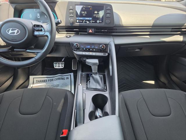 2025 Hyundai Elantra SEL Sport