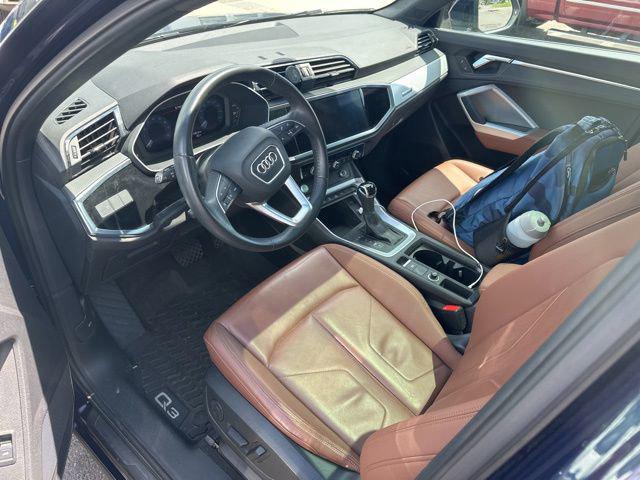 2020 Audi Q3 Premium 45 TFSI quattro Tiptronic
