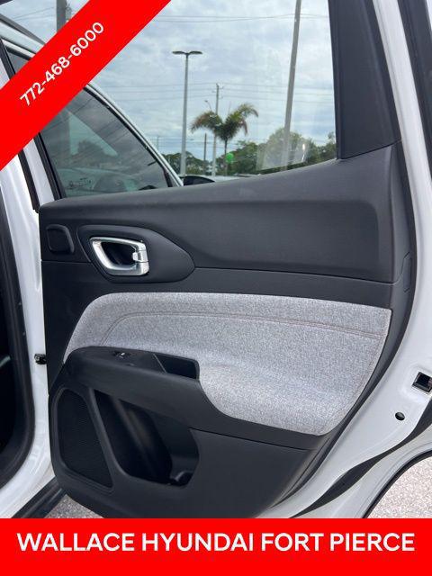 2023 Jeep Compass Latitude Lux FWD
