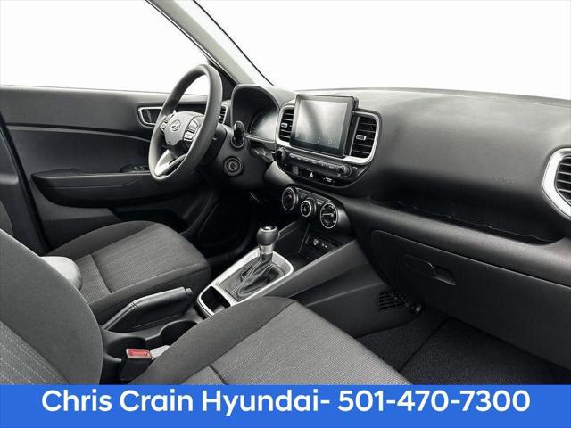 2025 Hyundai Venue SE
