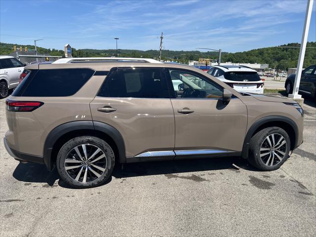 2025 Nissan Pathfinder Platinum 4WD