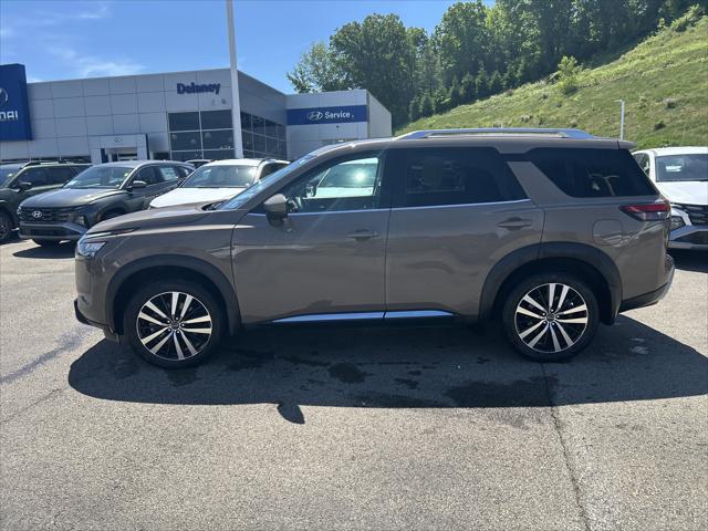 2025 Nissan Pathfinder Platinum 4WD