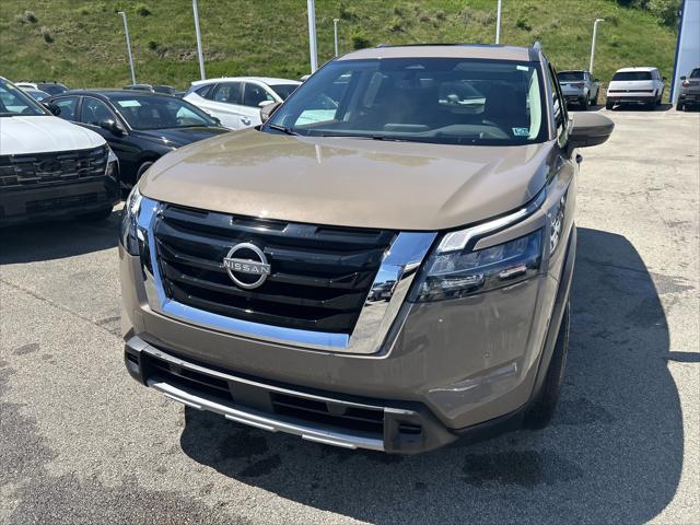 2025 Nissan Pathfinder Platinum 4WD