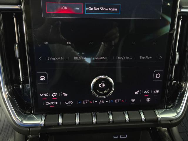 2025 GMC Yukon XL 4WD Elevation