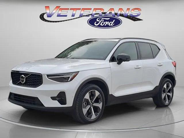2026 Volvo XC40 Plus, B5 AWD Gas (mild hybrid), Dark for sale in Tampa, FL