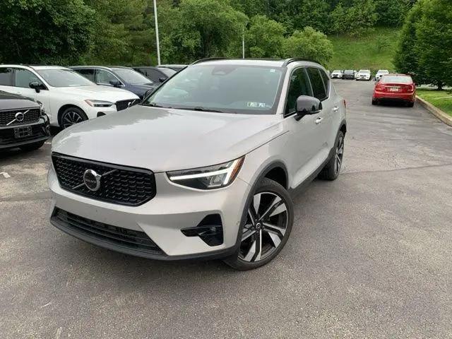 2023 Volvo XC40 B5 Plus Dark Theme for sale in Wexford, PA