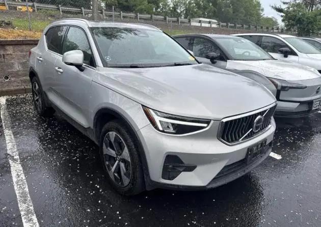 2023 Volvo XC40 B5 Plus Bright Theme for sale in Wexford, PA