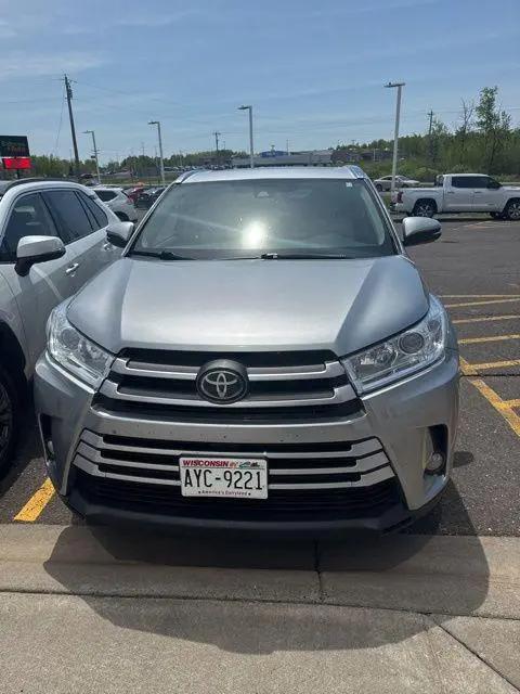 2017 Toyota Highlander XLE for sale in Hermantown, MN
