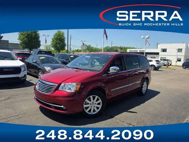 2012 Chrysler Town & Country Touring-L for sale in Rochester Hills, MI