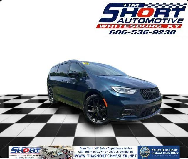 2025 Chrysler Pacifica Limited for sale in Hazard, KY