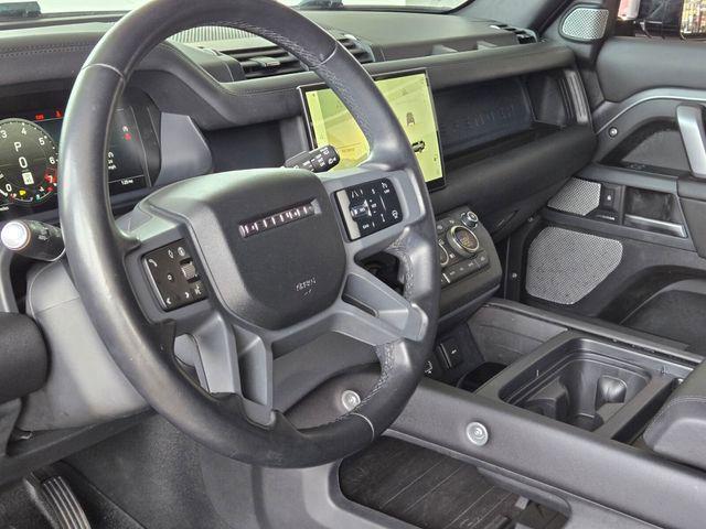 2024 Land Rover Defender 130 P400 X-Dynamic SE