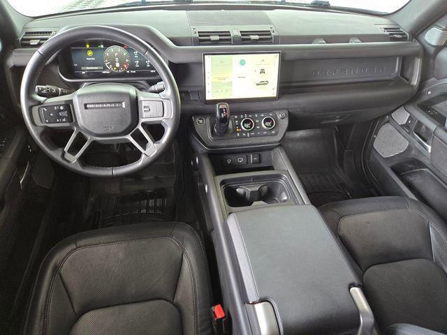 2024 Land Rover Defender 130 P400 X-Dynamic SE