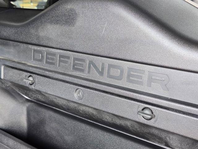 2024 Land Rover Defender 130 P400 X-Dynamic SE