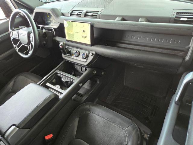 2024 Land Rover Defender 130 P400 X-Dynamic SE